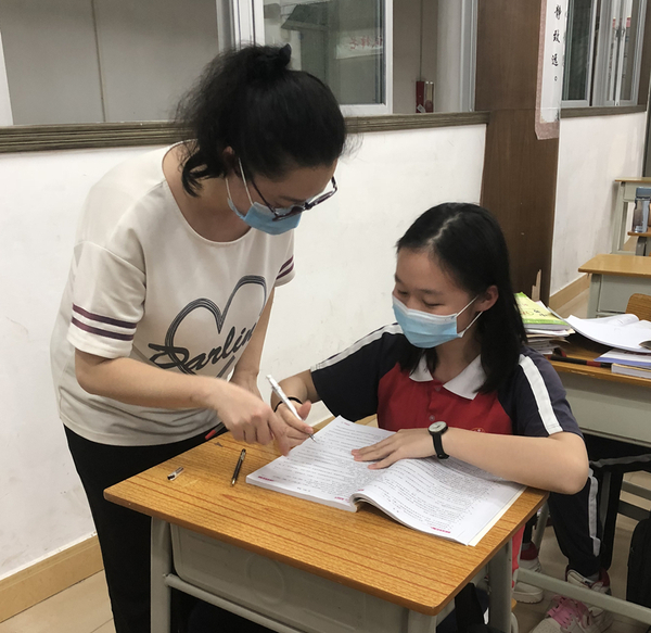 罗晓敏1.jpg