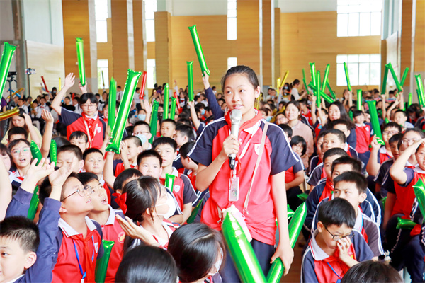 魅力英语,唱响童年——小学部举办英语歌唱大赛 - 惠州一中实验学校